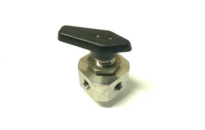 PARKER 2F-MB6X5PFA-SSP 5-WAY BALL VALVE 1/8" FNPT CONNECTION 2000 PSI 316SS - Picture 1 of 4