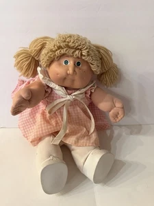 Vintage Cabbage Patch Kid Puppe gelbes Kleid - Bild 1 von 14