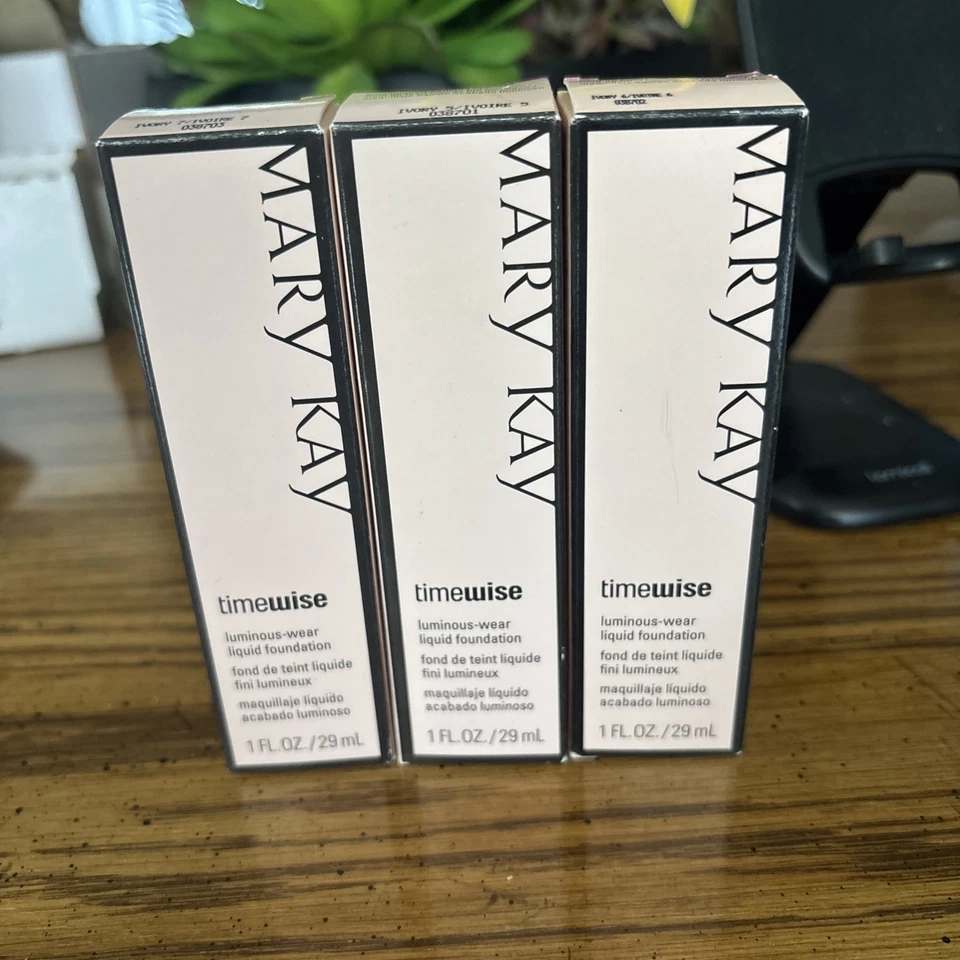 Mary Kay TimeWise Luminous - Wear Liquid Foundation Ivory 5 # 038701