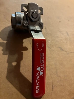 1/2” threaded Stainless Steel Ball Valve, Sesto Valves, CF8M 2000 WOG Teflon sea - Image 1 of 4