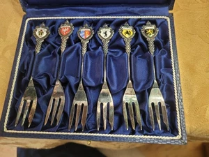 Vintage 6er Set versilberte Sammlergabeln mit emaillierten Wappen - West Germany - Bild 1 von 12