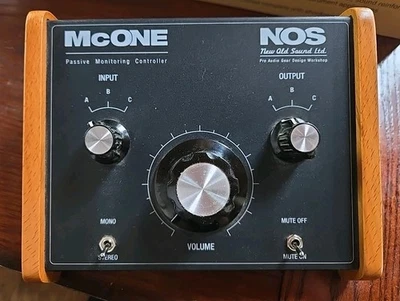 McONE NOS Passive Monitor Controller - Image 1 of 4
