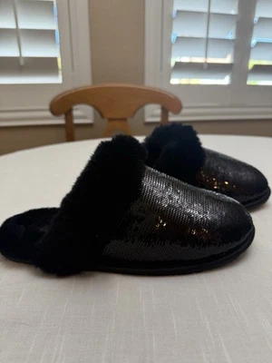 Ugg Uggplush Women’s Size 9 sequin slippers black - Image 1 of 4