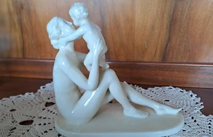 Neutettau Porzellan Figur Mutter mit Kind liebliche Darstellung weiß - Bild 1 von 12
