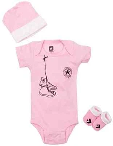 Juego de 3 piezas rosa bebé Converse 0-6 meses 100% algodón botín body, sombrero, botas - Imagen 1 de 1