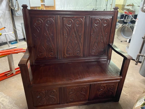 Mahagony Monk's Bench Cover
