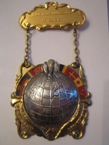 1970'S II INTERNATIONAL VOLKSWANDERUNG REITSCHEID MEDAL - 4 1/4" LONG - Picture 1 of 3