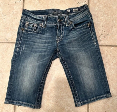 Pantalones cortos de jean Bermudas Miss Me para niñas talla 25 Foto 1 de 4