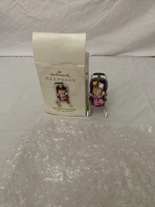 Adorno Hallmark Keepsake 2003 mi primera Navidad niño’s edad uno - Imagen 1 de 6