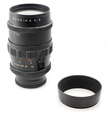 Meyer Optik Pentacon branded 135mm f2.8 15 blade Telephoto Lens - M42 screw fit - Image 1 of 4
