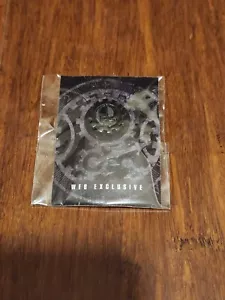 Warhammer 40k Adeptus Mechanicus Web Exclusive Pin Badge - Collector Black 2014 - Picture 1 of 2