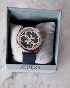 Orologio donna collezione Guess. Modello con cassa tonda in acciaio lucido - Foto 1 di 10