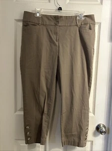 Ann Taylor Loft Curvy Kick kurze Damenhose Größe 10 beige geknöpft Knöchel - Bild 1 von 8