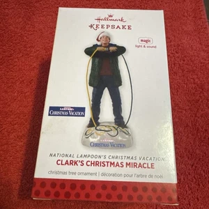 Hallmark Keepsake National Lampoon’s Christmas Vacation Clark Christmas Miracle - Picture 1 of 3