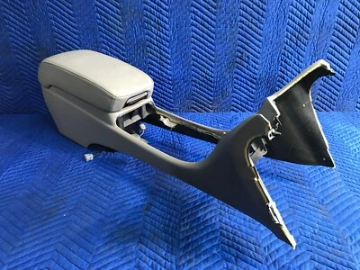 01-06 LEXUS LS430 控制台前地板灰色 — 第 1/4 张图片