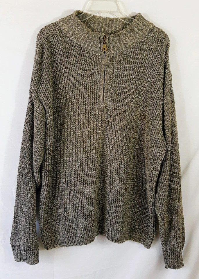 Consensus Sportswear Men's Half Zip Sweater Size Medium - Image 1 of 4