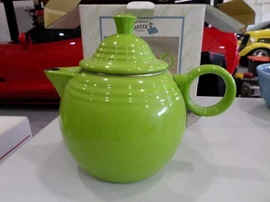 New in Box Fiesta Enamelware Tea Kettle Chartreuse  by Copco Homer Laughlin - Picture 1 of 8