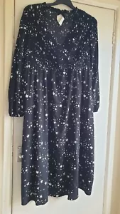 New Look Curve Black Star Shirred Midi Wrap Dress UK 20 - Picture 1 of 3