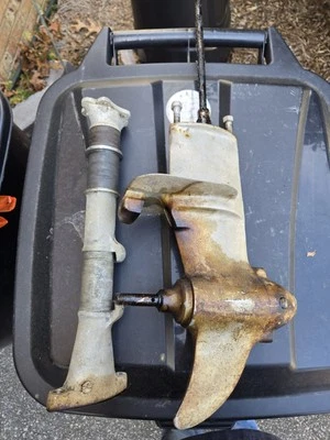 Johnson A 35 Lower Unit - Image 1 of 2