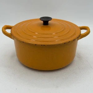 Vintage Le Creuset Dutch Oven B (2 Qt) Yellow Casserole Enameled Cast Iron Pot - Picture 1 of 10