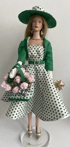 2002 Robert Tonner Puppe neu gekleidet in OOAK grün gepunktetes Outfit mit Zugang - Bild 1 von 16