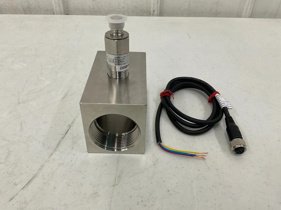 Gems Sensors 230500-4-20 1-1/2" Fnpt No Flow Switch 24Vac/Dc - Image 1 of 4