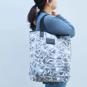 NEW Marc by Marc Jacobs Artisan Paint Splash Tote - Picture 1 of 9