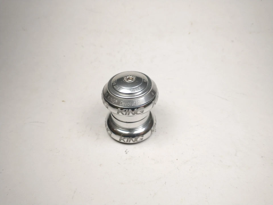 Chris King 1-1/8" a 1-3/16" Devolution NoThreadset - Plateado  Foto 1 de 4