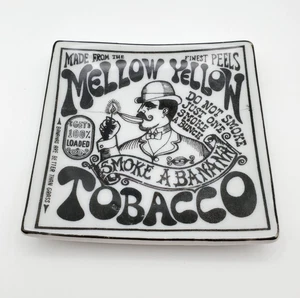 Posacenere portacenere vintage MELLOW YELLOW TABACCO fumè una banana 3,75" ceramica - Foto 1 di 8
