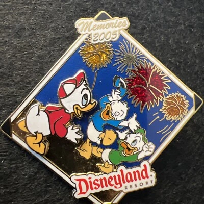 DISNEY DLR MEMORIES 2005 DONALD'S NEPHEWS HUEY DEWEY LOUIE FIREWORKS PIN LE 1000 - Image 1 of 4