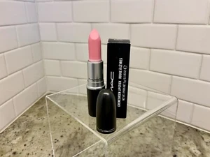MAC A Novel Romance Cremesheen Lipstick NIB Authentic Full Size - Picture 1 of 8