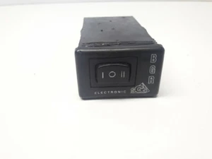 Audi 80/90/S2 (B4) 1993 Other Switches / Handle / Switch GUST13450 - Picture 1 of 3