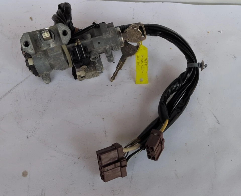 1993 - 1995 Honda  Civic Del Sol OEM Ignition Lock cylinder key (SR3-800) - Image 1 of 4