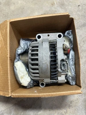 Ford Motorcraft 6.0L Powerstroke Alternator REMAN GL-966-RM 6C3Z-10346-DARM - Image 1 of 2