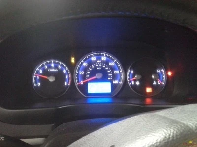 2011 Hyundai Santa Fe Speedometer Instrument Cluster Gauges - Image 1 of 4