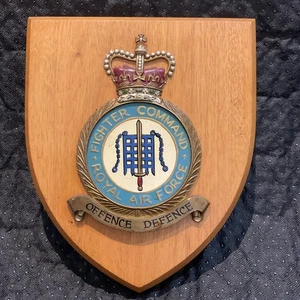Vintage Royal Air Force FIGHTER COMMAND Mess Wandrelief/Schild - handbemalt - Bild 1 von 6