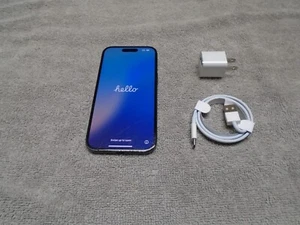 Apple iPhone 15, 128gb, Matte Black, Carrier Unlocked, Good Condition!!! - Afbeelding 1 van 17