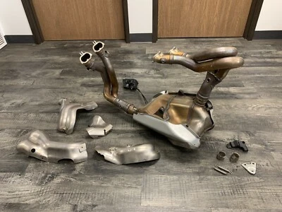 Ducati 2018-2023 Panigale V4 V4S OEM Silenciador Cabezal de escape Tubos Colectores #1 Foto 1 de 4