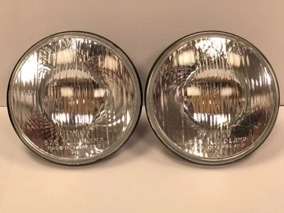 LUCAS LIGHT UNIT PAIR F575 — HEADLAMP REFLECTOR W/O PILOT — SCHEINWERFER EINSATZ - Bild 1 von 4
