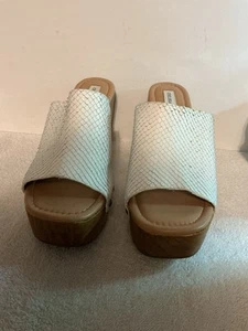 Chelsea & Violet White Snake Pattern Leather Wooden Clog 70’s Vibe 8.5 M - Picture 1 of 6