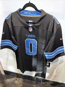 Detroit Lions Jahmyr Gibbs Men’s Stitched Jersey! NWT 🔥 MEDIUM - Picture 1 of 13