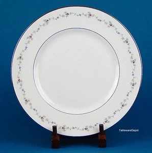 Royal Worcester INTERLUDE: 10 5/8" Dinner Plate, SUPERB+ Condition! Bone China - Picture 1 of 4