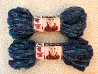 Hilos marca Lion Imagine bufanda hilo Blueberry Hill y Purple Haze #310 2 madejas Foto 1 de 4