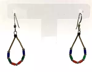 VTG 925 Liquid Silver & Red, Green & Blue Glass bead Native American earrings 1g - Picture 1 of 10