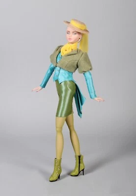 Urban Vita - Vita on the Avenue Muñeca 16" Inspirada Victoriana Horsman 28124 Foto 1 de 4