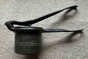 Vintage Silber Co. Gusseisen Handentsafter, Saftpresse, Filterkorb, sehr guter Zustand - Bild 1 von 9