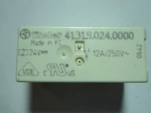 1x Relay 24V 1xUM 250V 12A Finder 41.31.9.024.0000 #20-27 - Picture 1 of 4