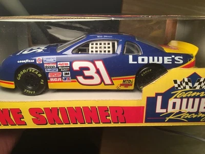 Mike Skinner #31 Lowe’s Pontiac NASCAR Die-Cast – Team Lowe’s Racing – Nuevo en caja Foto 1 de 3