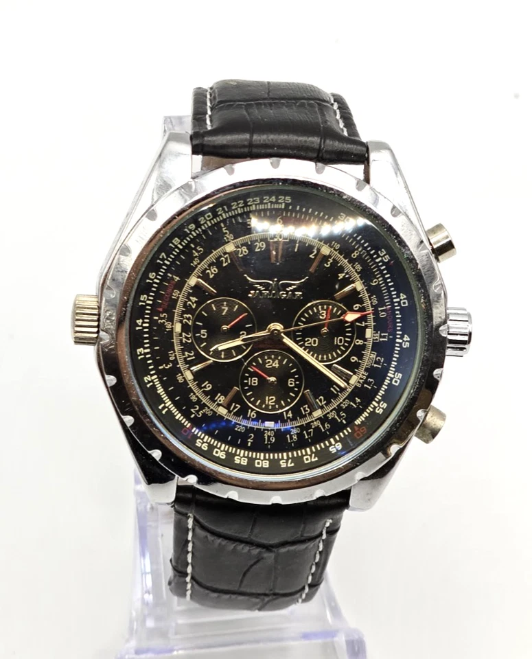 ​Reloj para hombre estilo cronógrafo JARAGAR esfera negra correa de cuero Foto 1 de 4