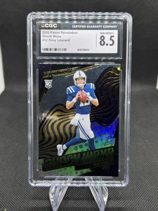 2025 Panini Revolution Shockwave Riley Leonard #32 RC CGC 8.5 Rookie - Foto 1 di 2